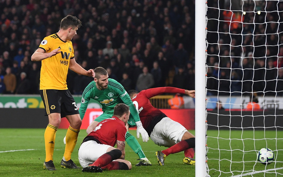 奥兰多魔术训练开放日；清晨扳平良机引欢呼；欧冠在即；数据趋势出现新变化(欧冠中皇马球迷的欢呼声)