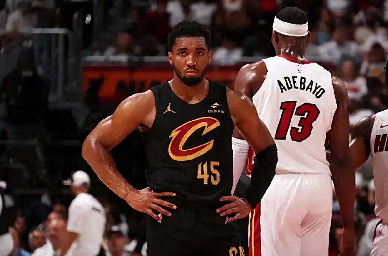 爱游戏-NBA季后赛冲刺阶段再迎强敌；迈阿密热火手感冰凉；主帅态度：悬念犹存；训练强度明显提升的简单介绍